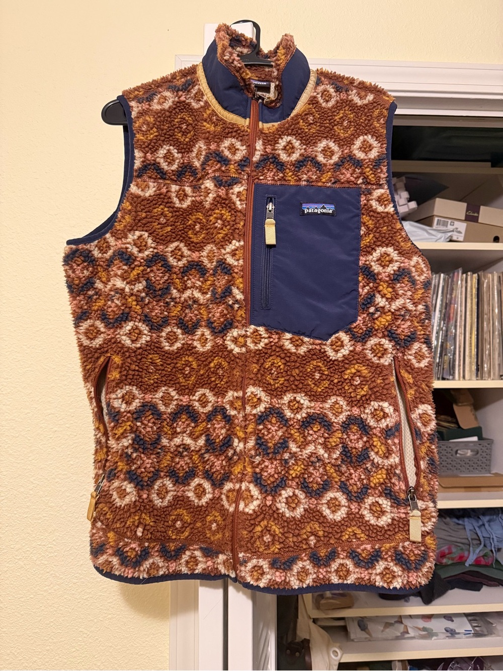 Patagonia Women’s XL Brown Patterned Fleece Vest